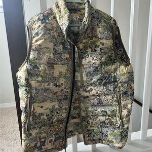 Camouflage Puffer Vest Forloh NWT